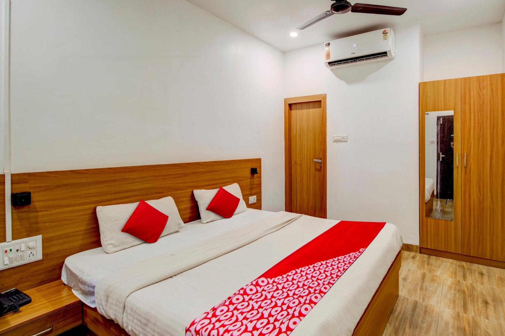 גווהטי Hotel O Hill View Residency Near Aca Stadium מראה חיצוני תמונה