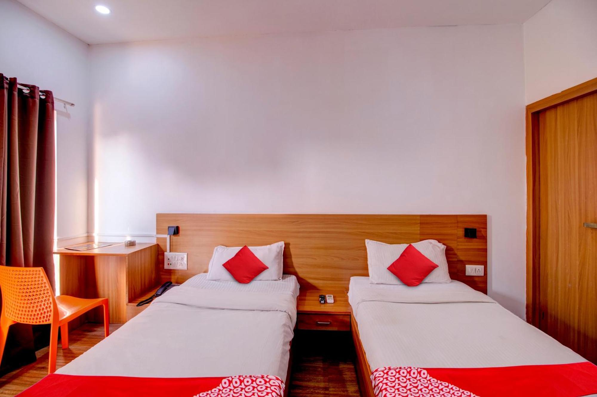 גווהטי Hotel O Hill View Residency Near Aca Stadium מראה חיצוני תמונה